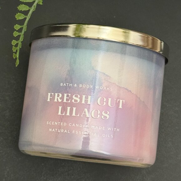 BBW Fresh Cut Lilacs Bath & Body Works 3 Wick Candle - Picture 5 of 10